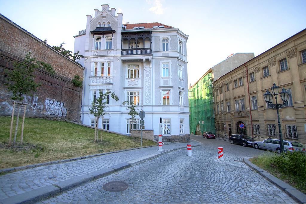 Bishop Apartments Brno Exteriör bild